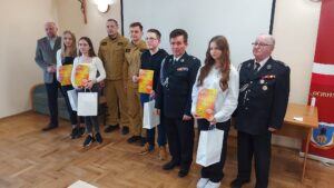 432997724_431970845867382_7503772278305097191_n